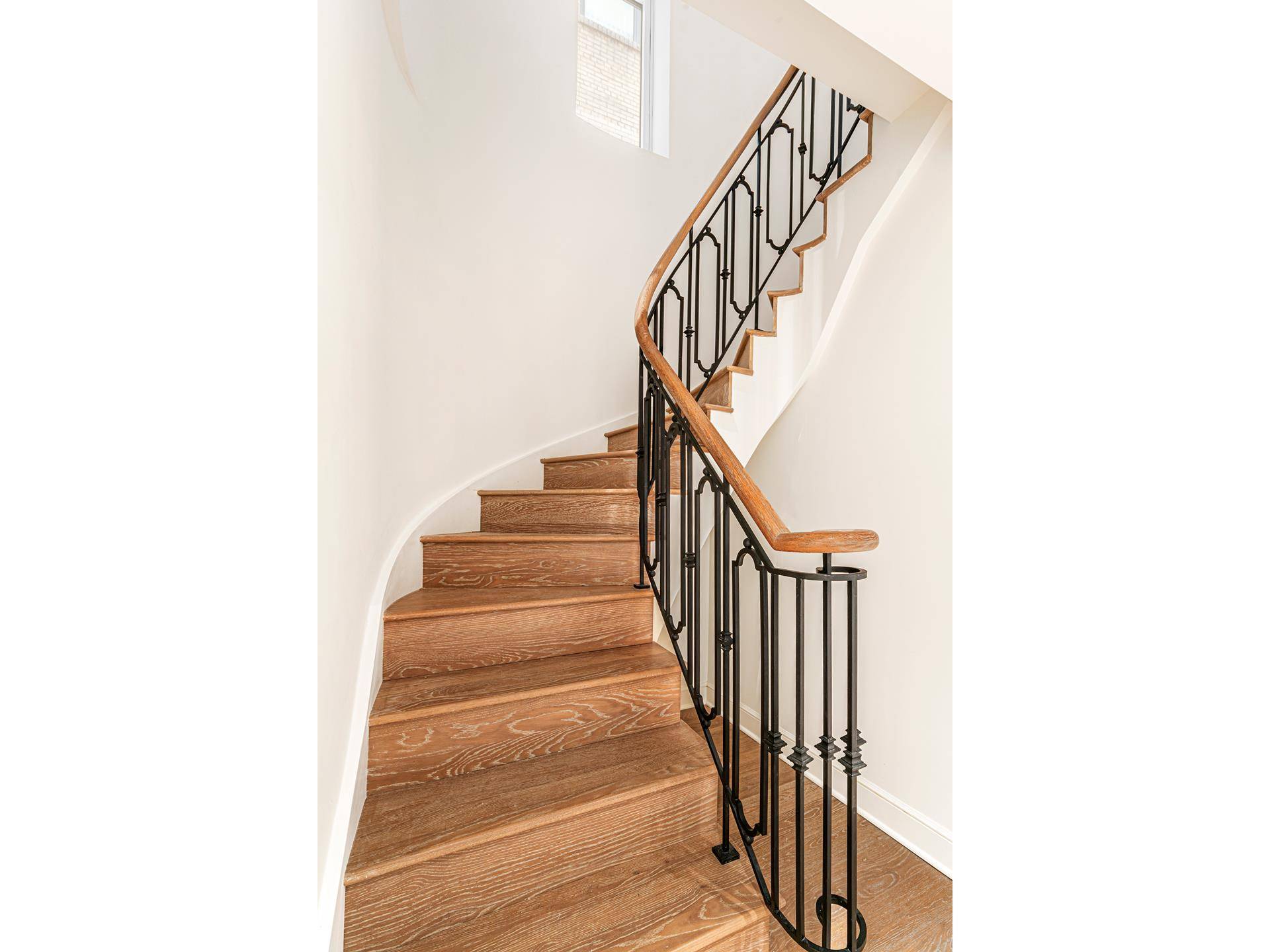 Manhattan, NY 10075,27 E 79TH Street #DUPLEX7/8