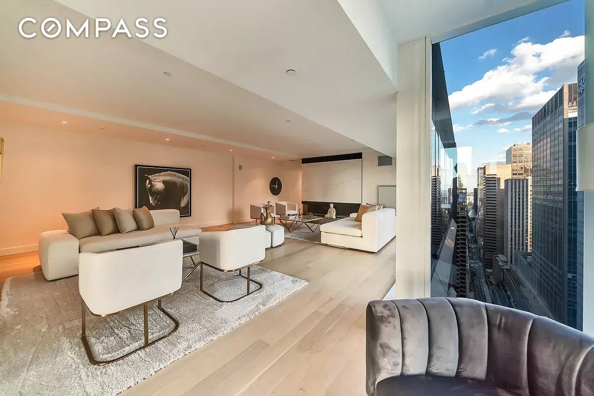 Manhattan, NY 10019,135 W 52nd Street #40A