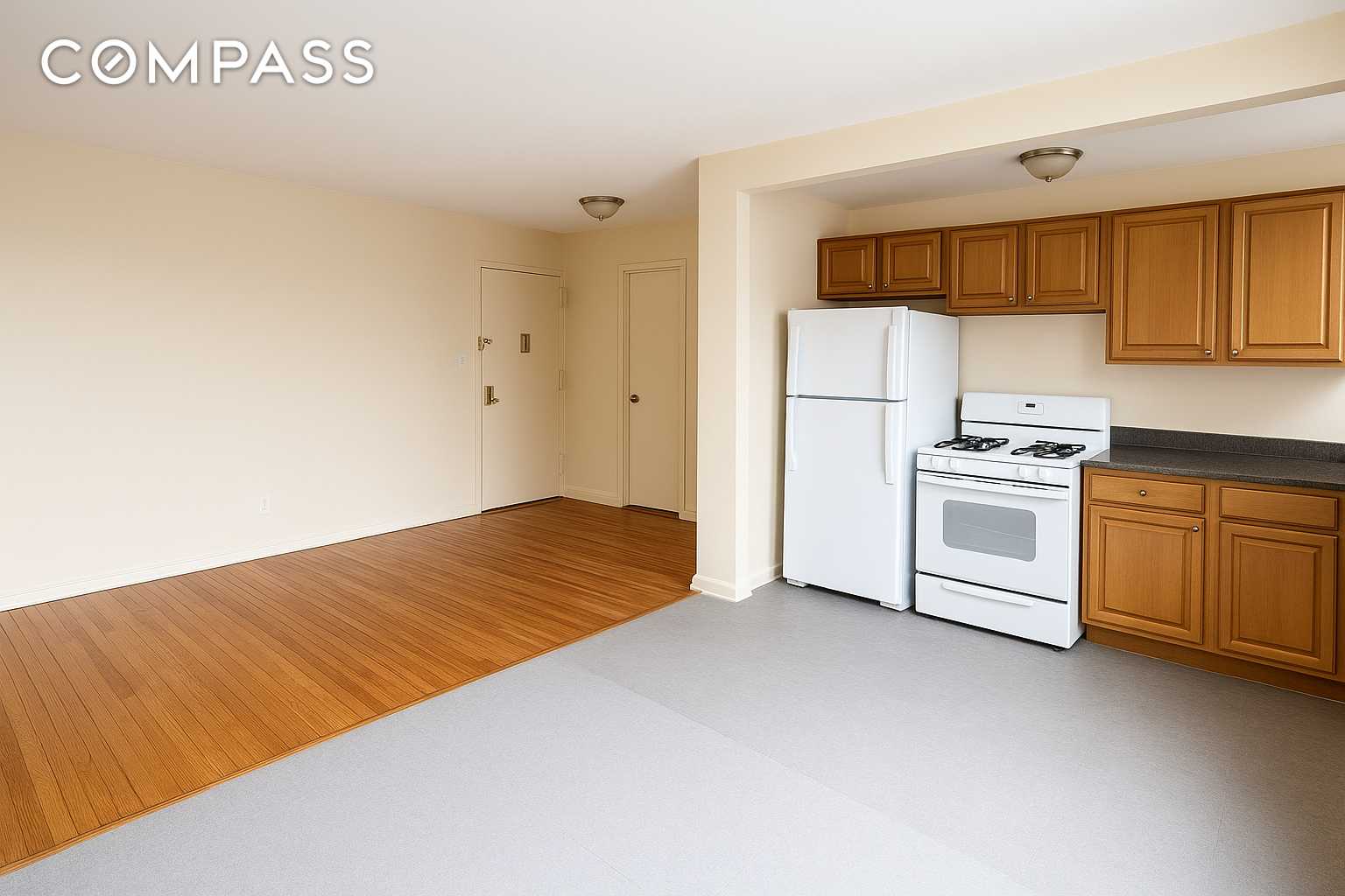 Bronx, NY 10469,1466 E Gun Hill Road #5C
