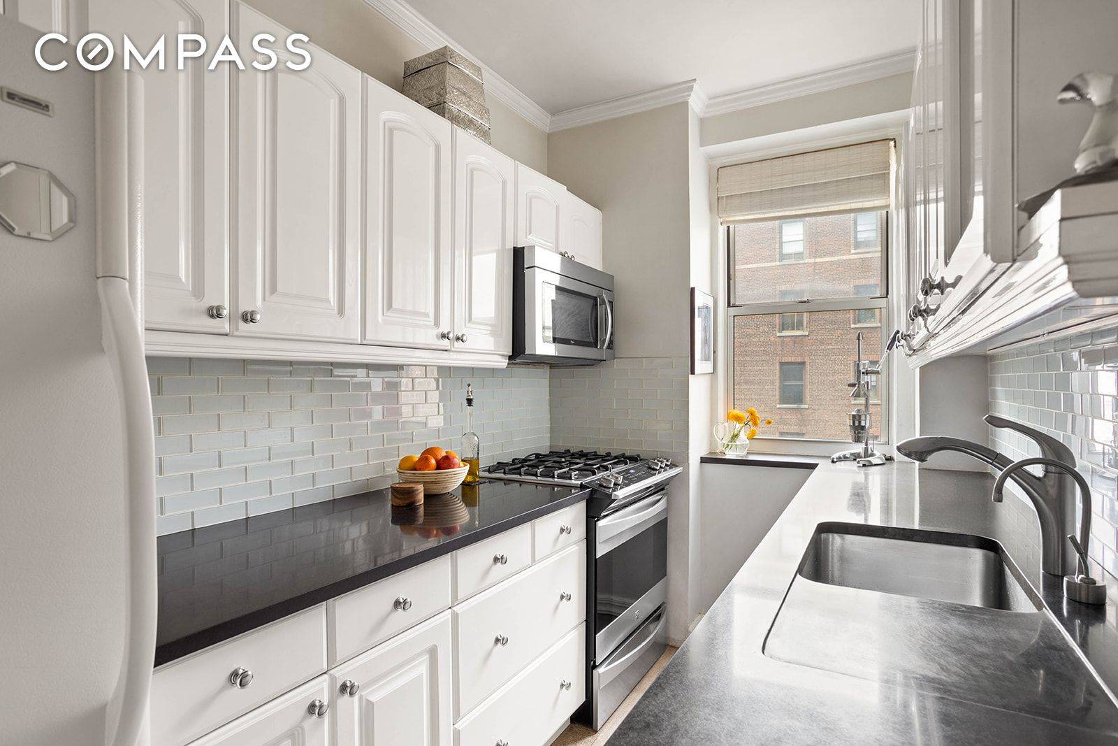 Queens, NY 11372,37-28 80th Street #32