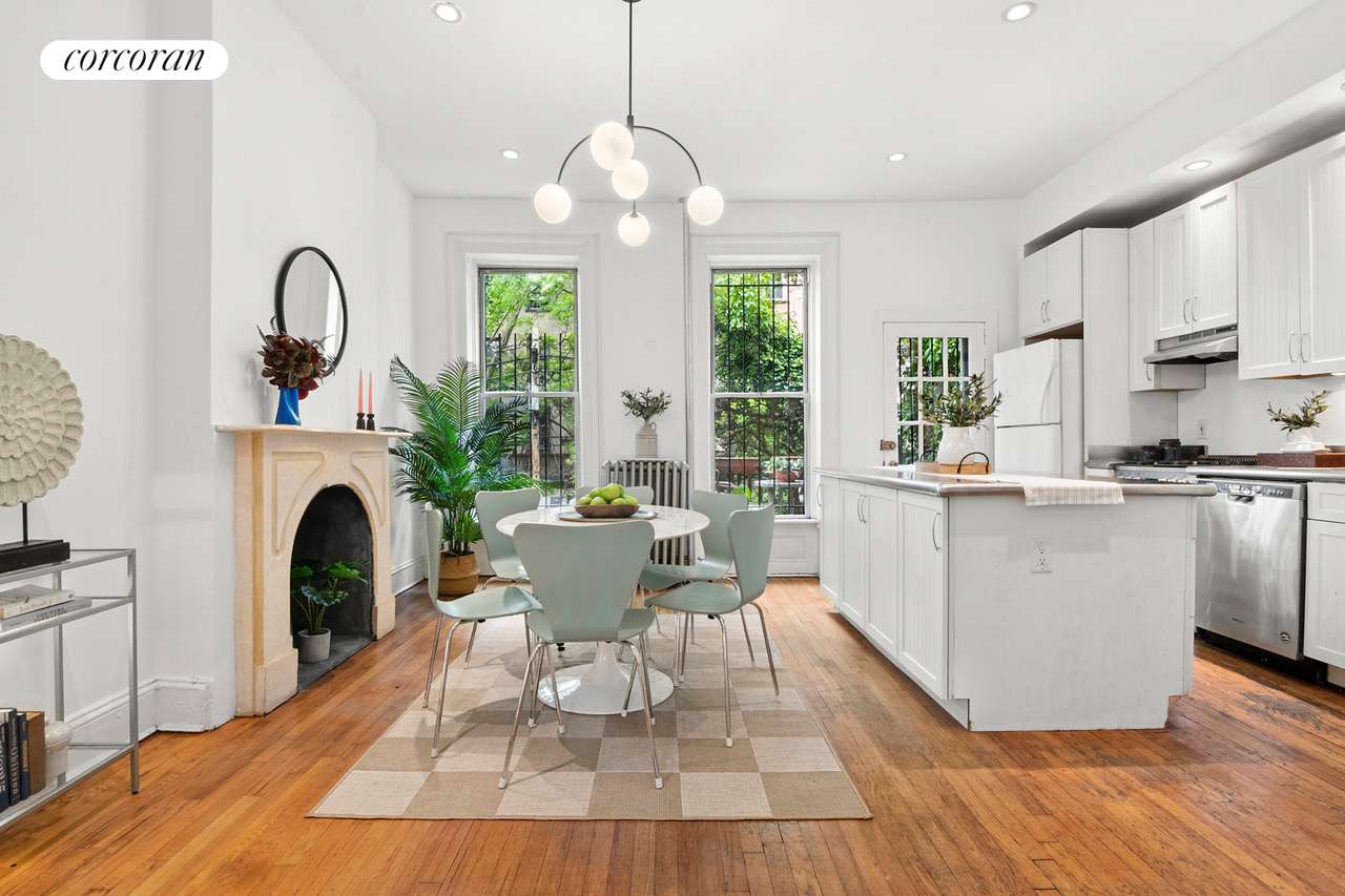 17 PROSPECT Place, Brooklyn, NY 11217