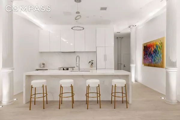 Manhattan, NY 10012,63 Greene Street #2D