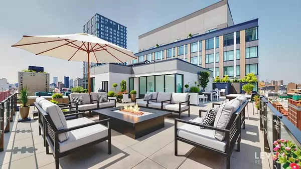 202 Broome Street #9M, Manhattan, NY 10013