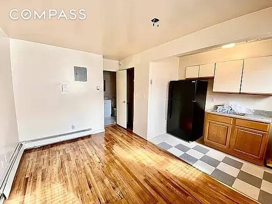223 9th Street #1F, Brooklyn, NY 11215