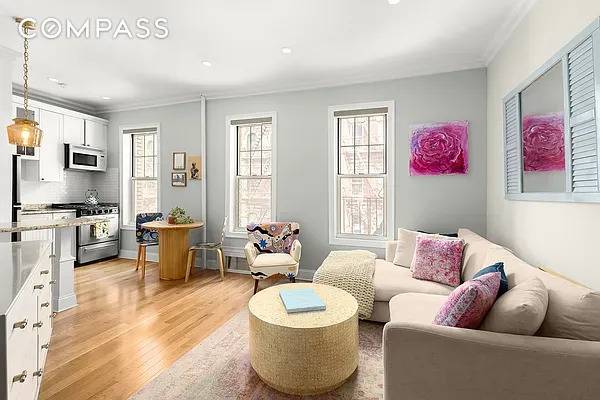 204 W 10th Street #18, Manhattan, NY 10014