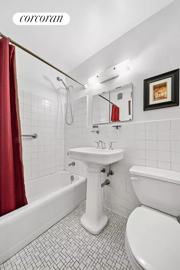 Manhattan, NY 10022,345 E 52ND Street #4K