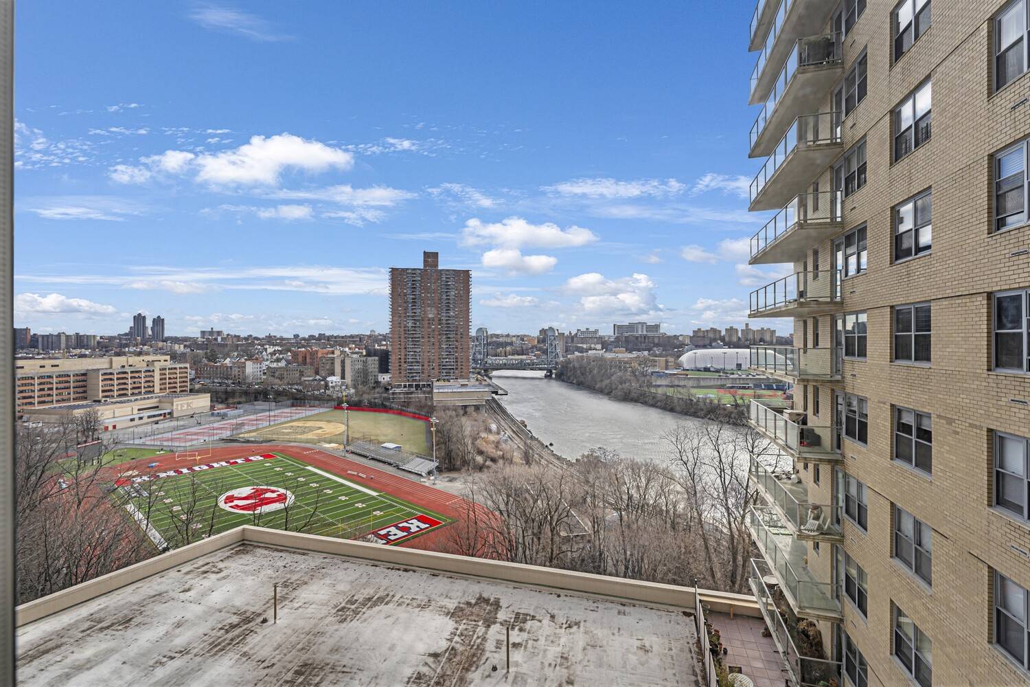 Bronx, NY 10463,2500 JOHNSON Avenue #6T