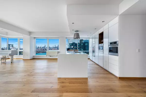 Brooklyn, NY 11249,440 Kent Avenue #22-B