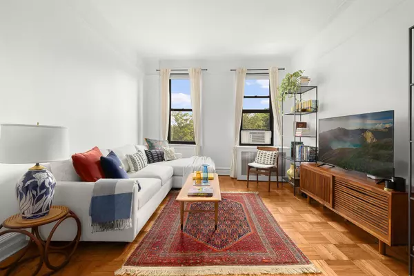 Brooklyn, NY 11238,125 EASTERN Parkway #5B
