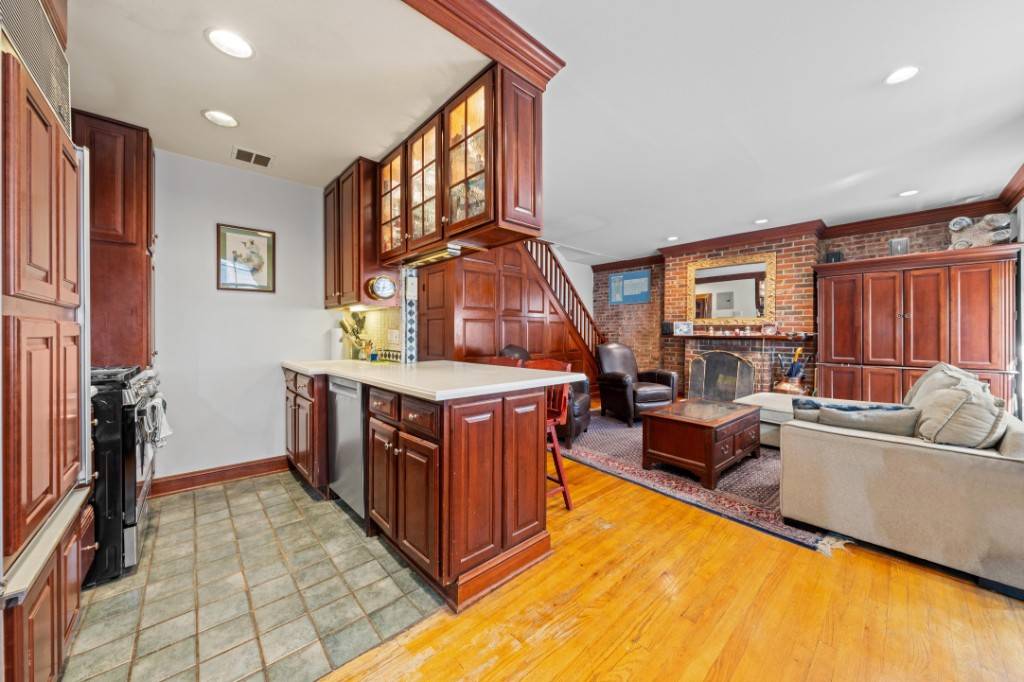 Manhattan, NY 10023,34 W 74th Street #PHB
