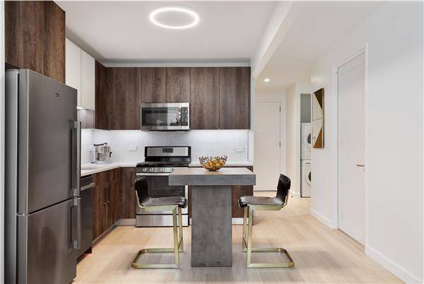 Manhattan, NY 10038,29 Cliff Street #7-C