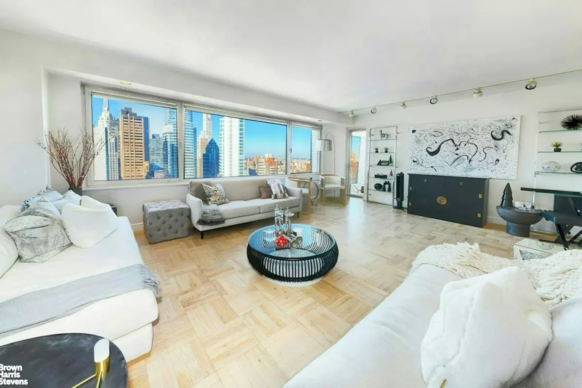 Manhattan, NY 10022,303 E 57TH Street #32C