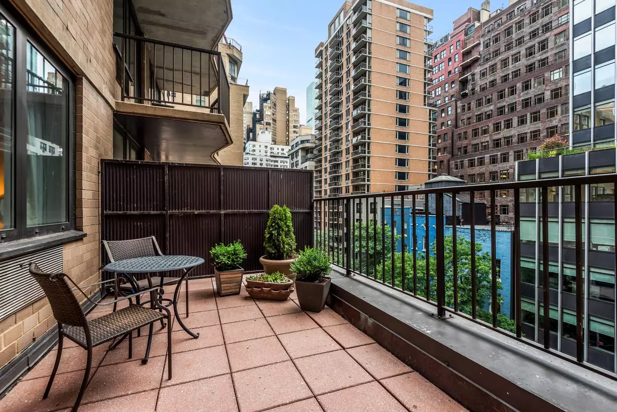 Manhattan, NY 10017,212 E 47TH Street #6G