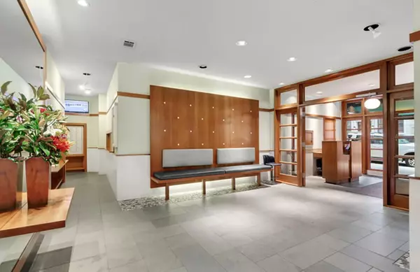 Manhattan, NY 10128,120 E 90th Street #2-H