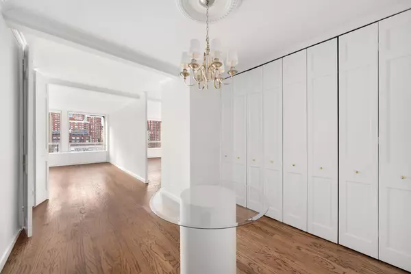 Manhattan, NY 10016,300 E 33RD Street #8P