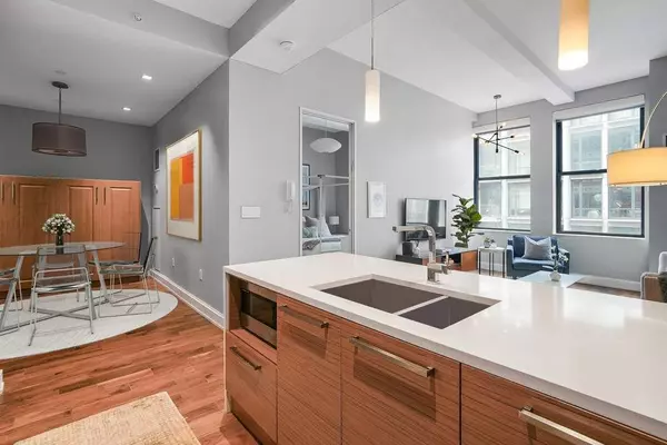 140 W 22nd Street #4C, Manhattan, NY 10011