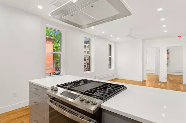 Brooklyn, NY 11215,444 13TH Street #2