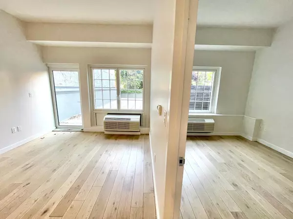 Brooklyn, NY 11238,555 Waverly Avenue #1-A