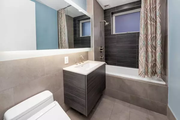 Brooklyn, NY 11238,545 Washington Avenue #203