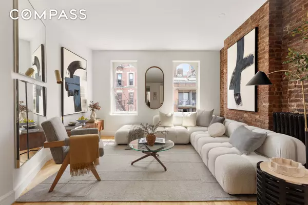 323 W 11th Street #4W, Manhattan, NY 10014