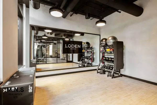 Brooklyn, NY 11225,54 Crown Street #639