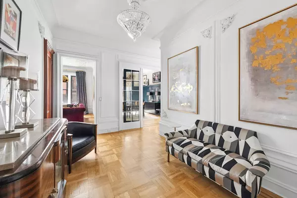 Manhattan, NY 10024,490 W END Avenue #1D