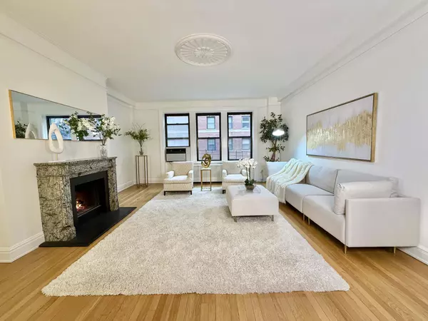 Manhattan, NY 10019,140 W 58th Street #9-A