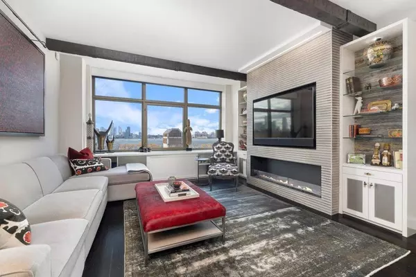 1 Morton Square #3EW, Manhattan, NY 10014