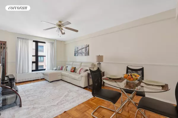 Brooklyn, NY 11205,193 CLINTON Avenue #7H