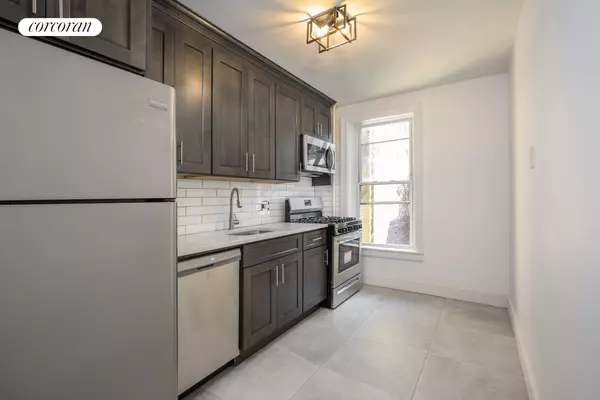 Brooklyn, NY 11232,705 4TH Avenue #2