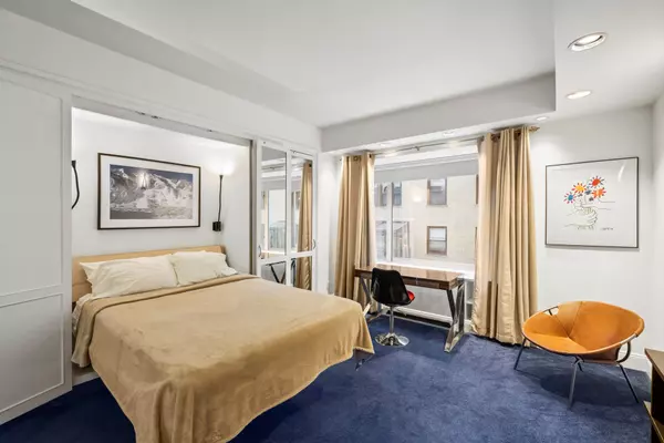 Manhattan, NY 10019,150 CENTRAL Park S #1208