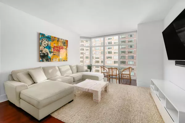 300 E 55TH Street #18C, Manhattan, NY 10022