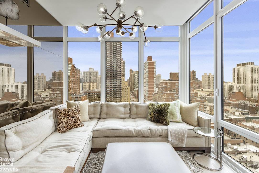 Manhattan, NY 10021,1355 1ST Avenue #17