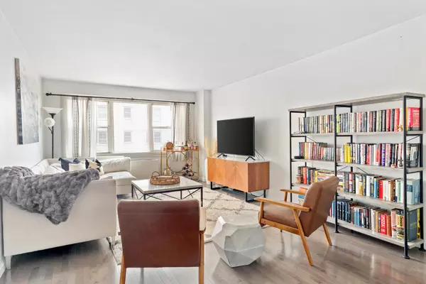 520 E 76TH Street #9G, Manhattan, NY 10021