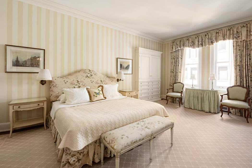 Manhattan, NY 10021,812 Park Avenue #11A
