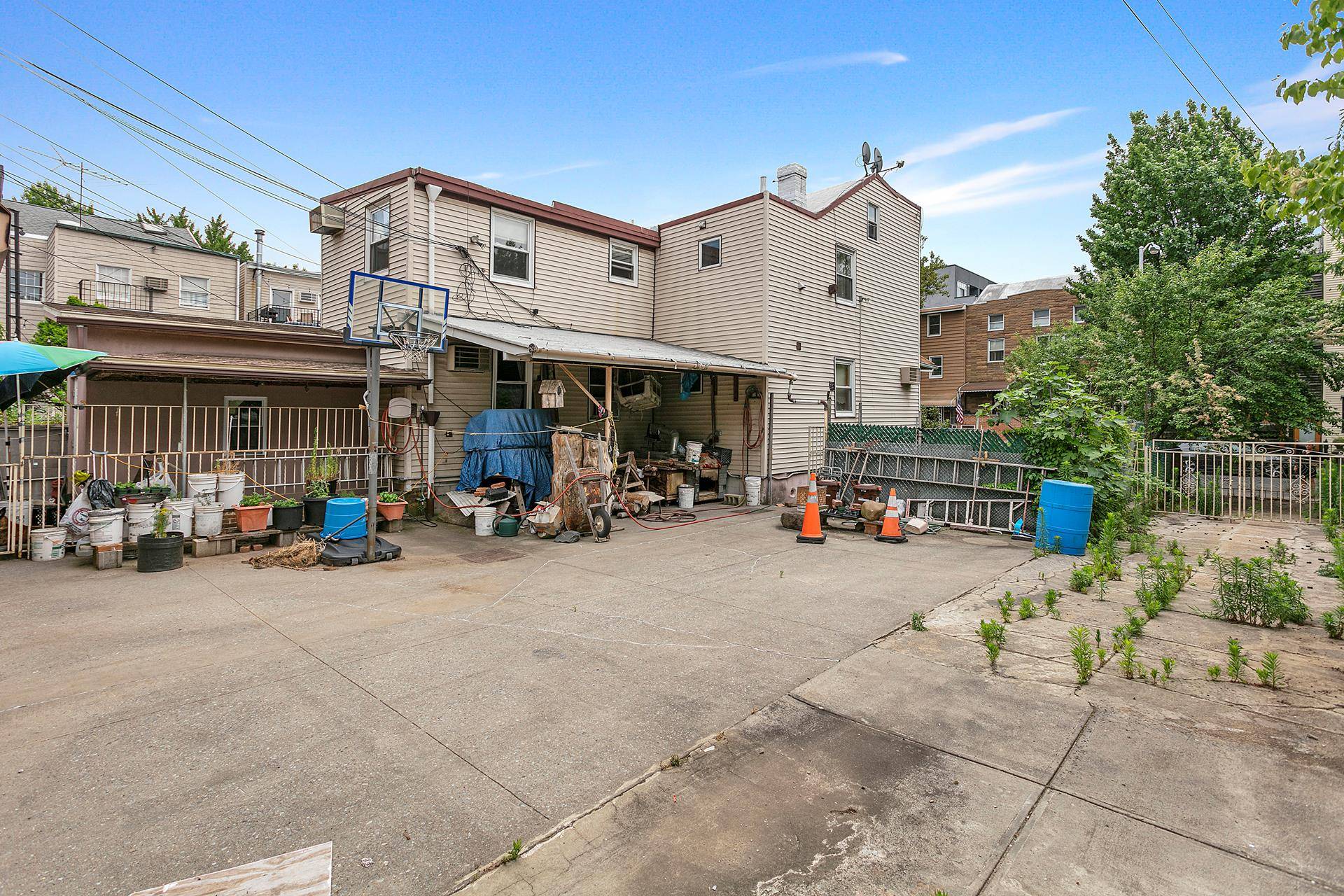 Brooklyn, NY 11211,107 DEVOE Street #NA