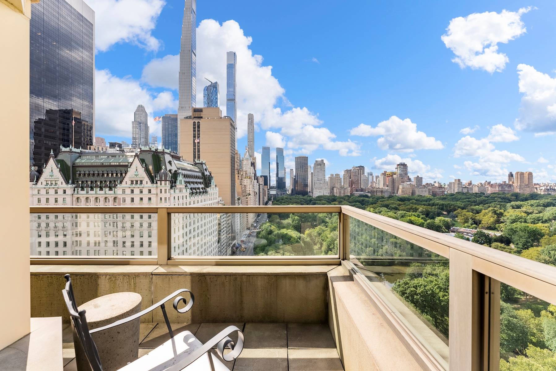 781 5th Avenue #2001, Manhattan, NY 10022