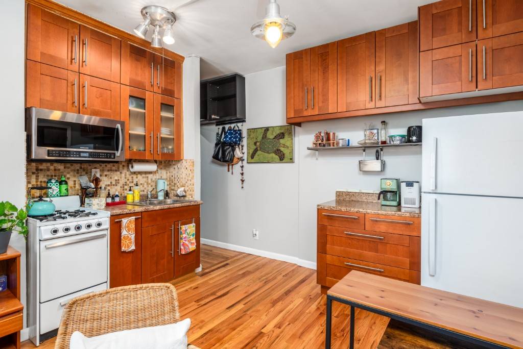 39-75 56th Street #1H, Queens, NY 11377