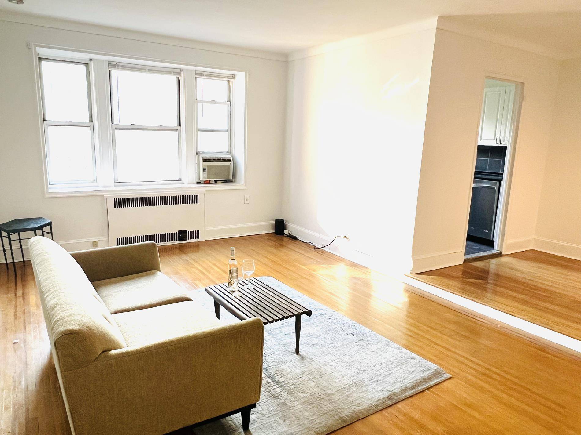 Queens, NY 11372,76-15 35th Avenue #5-H