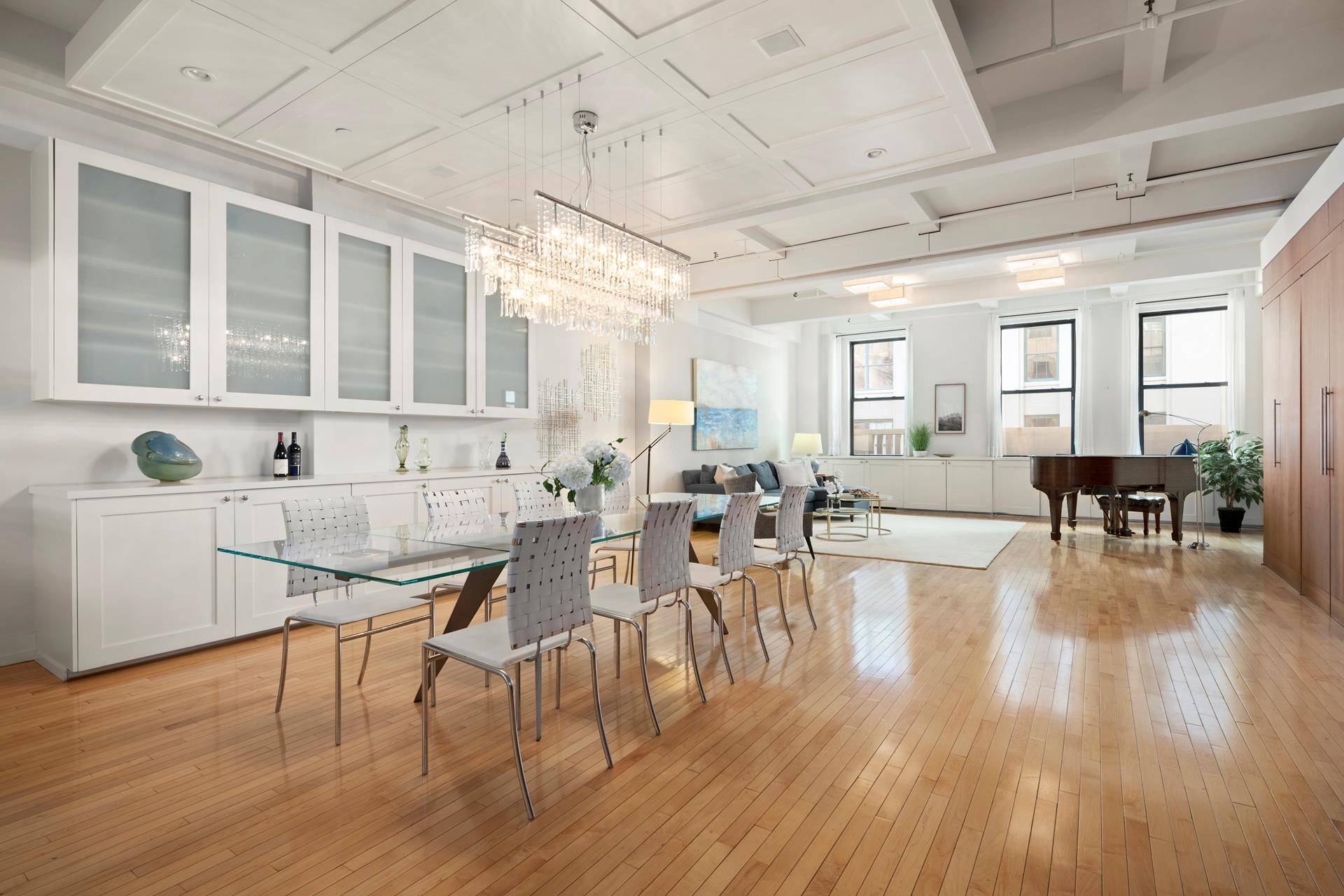 Manhattan, NY 10010,40 W 22ND Street #4
