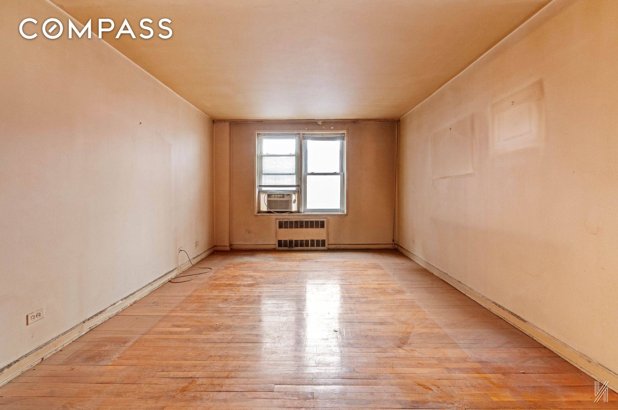 Queens, NY 11372,33-05 90th Street #4F