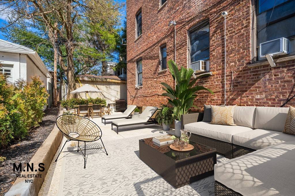 Brooklyn, NY 11230,800 E 17th Street #1-D