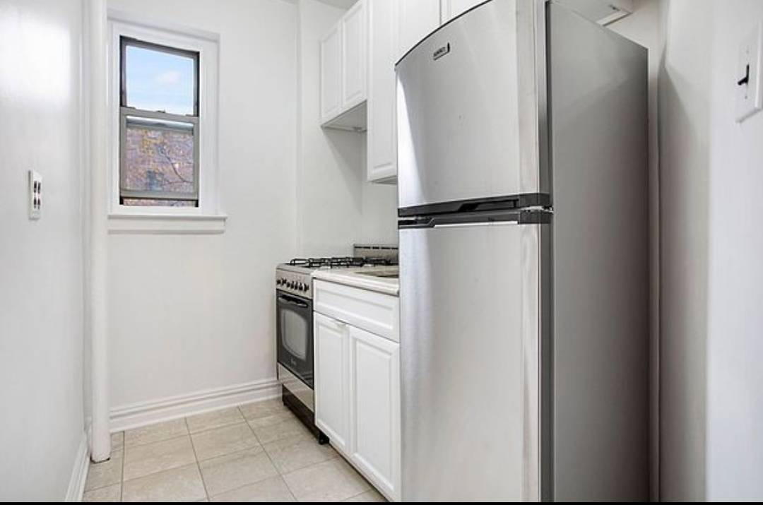 Queens, NY 11372,79-01 35th Avenue #4-F