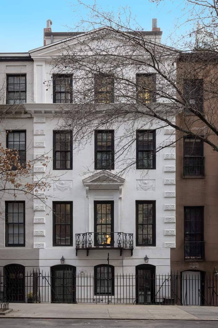 241 E 48th Street, Manhattan, NY 10017