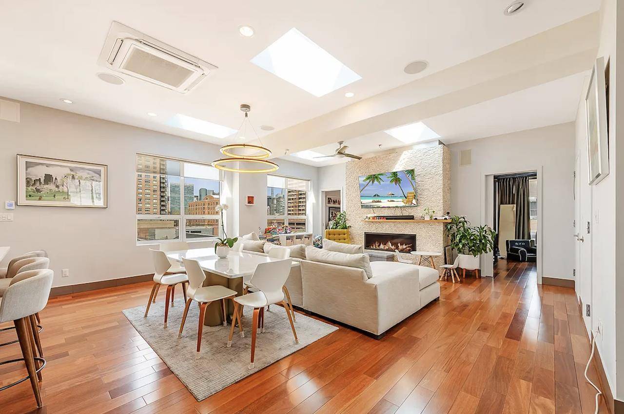 Queens, NY 11101,50-01 5th Street #PH-4A