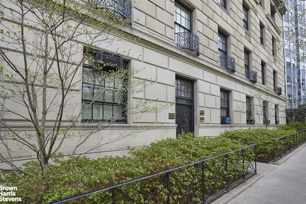 Manhattan, NY 10021,905 5TH Avenue #MAISONETTE