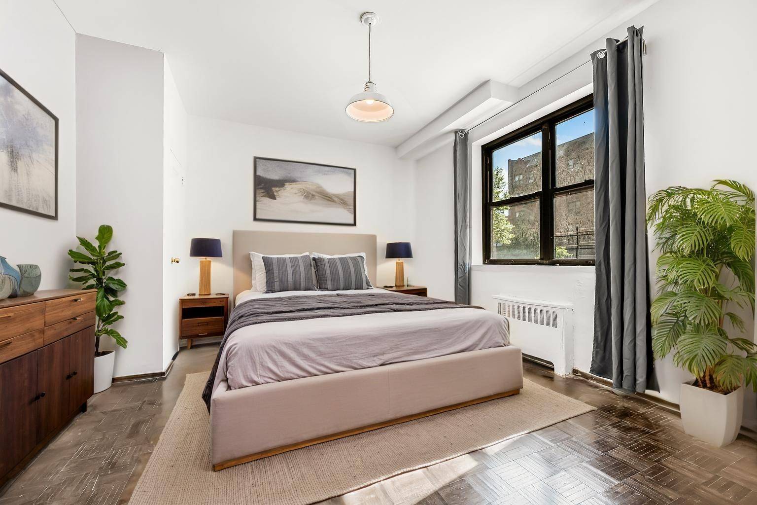 Manhattan, NY 10040,263 Bennett Avenue #1C