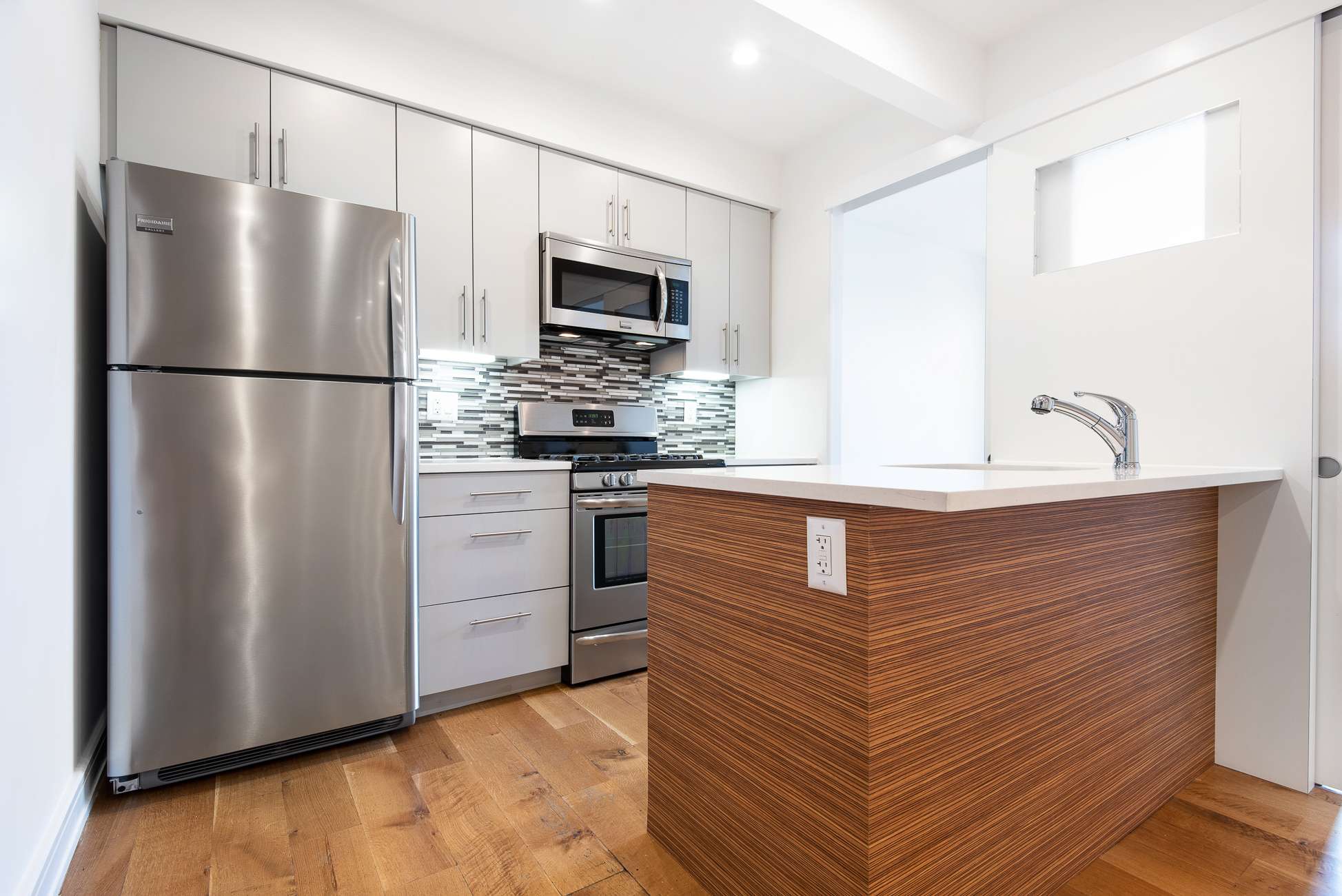 Brooklyn, NY 11222,129 Kingsland Avenue #2F