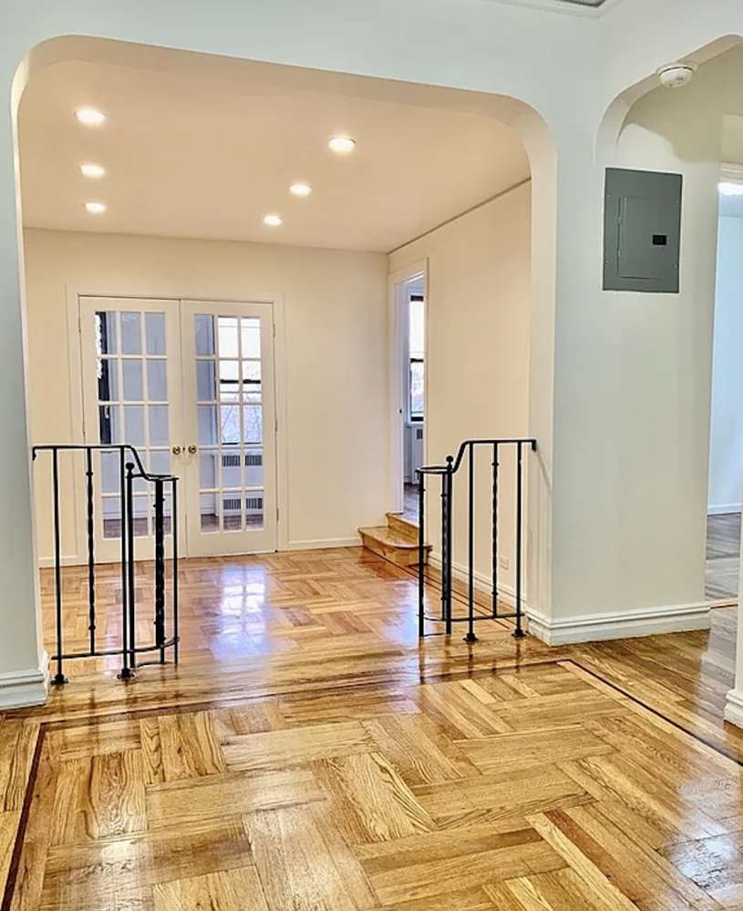 Manhattan, NY 10033,729 W 186TH Street #4A