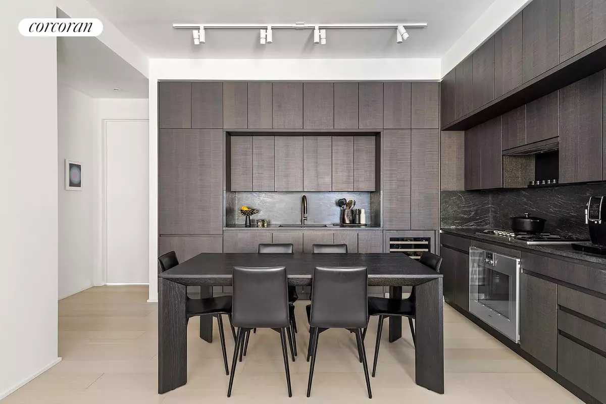 Manhattan, NY 10038,130 WILLIAM Street #14D